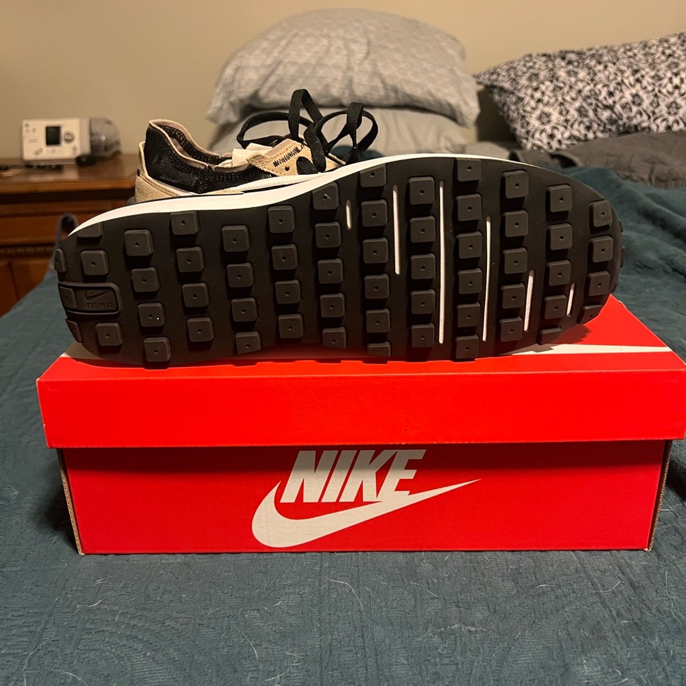 Nike Waffle One Size 12